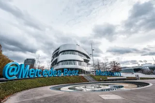 REE Expert Forum, Stuttgart (29–30 Oct), participants received a tour at the Mercedes Museum