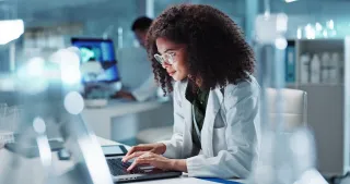 Women working laptop 